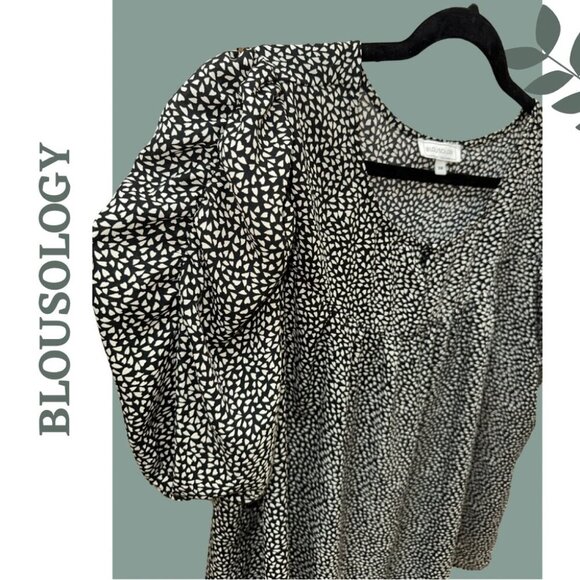 Blousology Black and White Print Women's Top Short Full Gathered Sleeve 3X - Picture 3 of 6